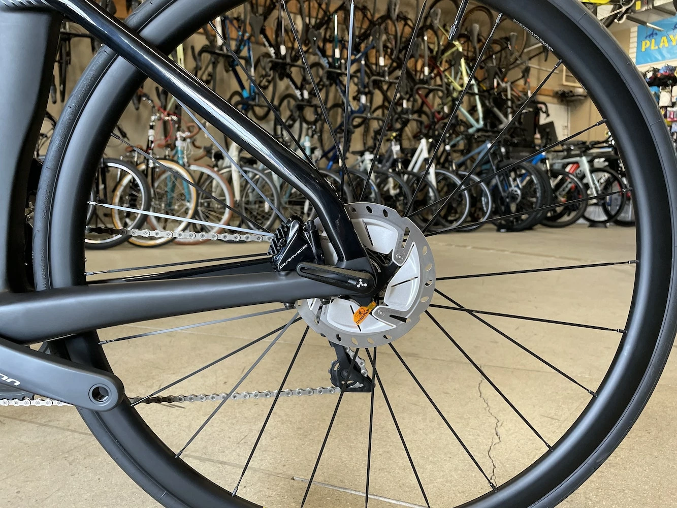 Argon 18 E-117 Disc Shimano Ultegra Di2 - Black 2022 5 Argon 18 E-117 Disc Shimano Ultegra Di2 - Black 2022 - Image 3