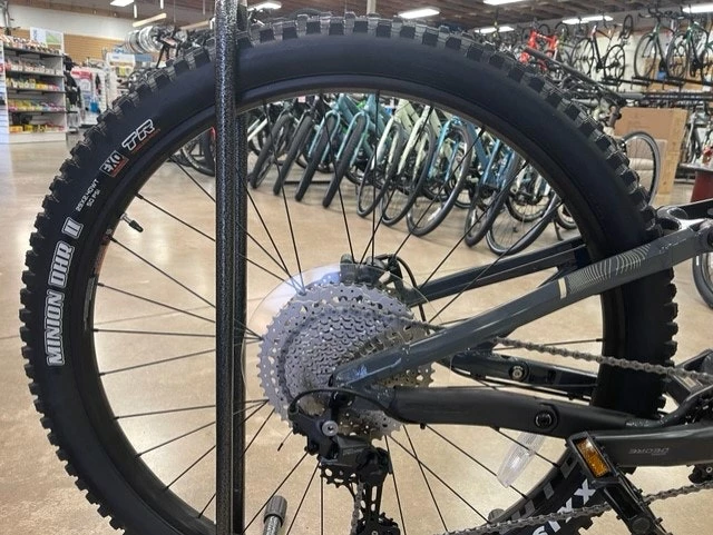 Fuji Rakan 29 LT 1.5 Shimano Deore 1 X 11 - Iron Gray/Sand 2022 7 Fuji Rakan 29 LT 1.5 Shimano Deore 1 X 11 - Iron Gray/Sand 2022 - Image 5