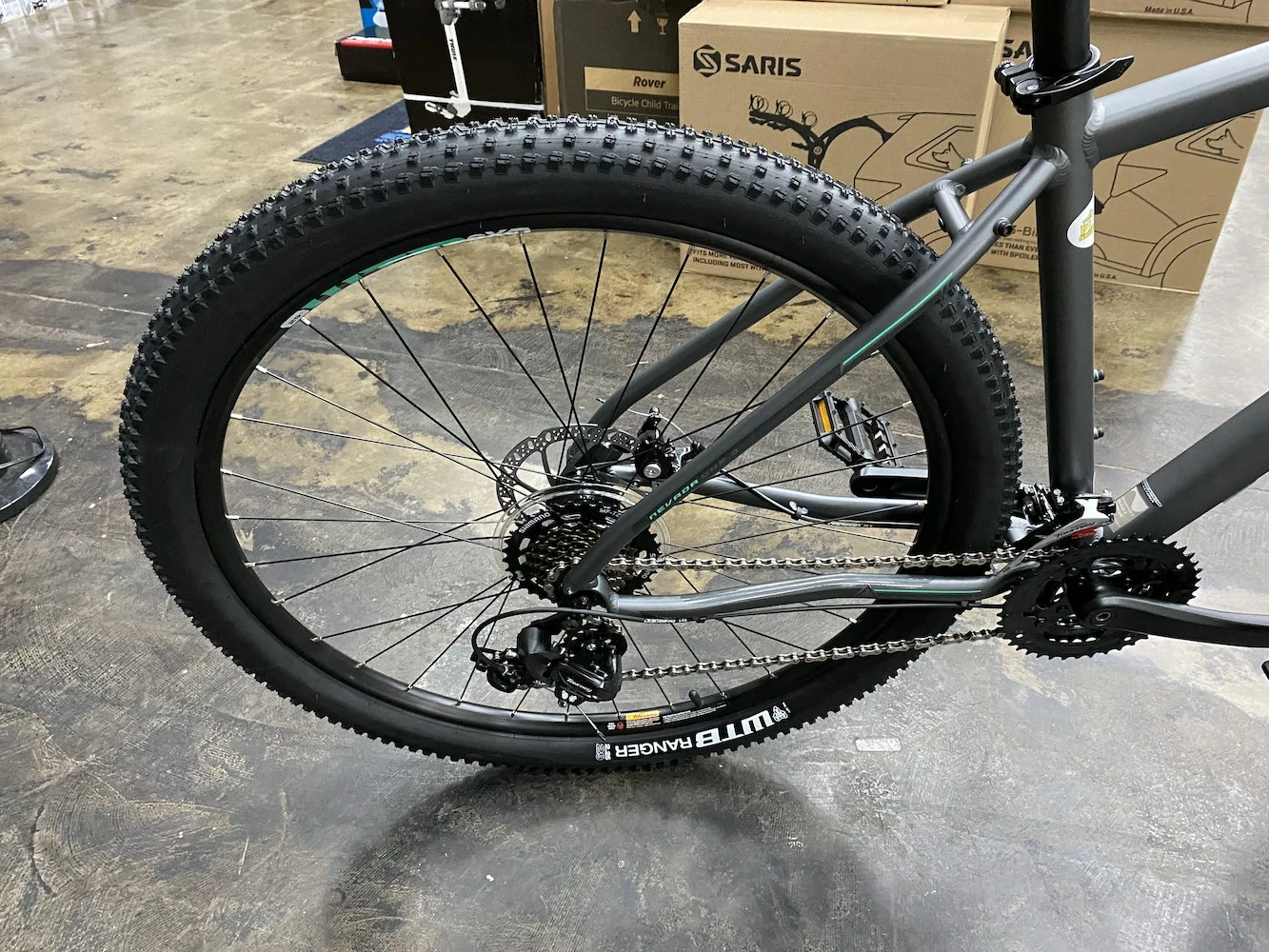 Fuji Nevada 29 1.9 Shimano Tourney - Satin Graphite 2022 9 Fuji Nevada 29 1.9 Shimano Tourney - Satin Graphite 2022 - Image 7