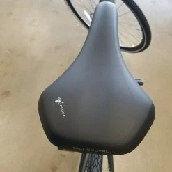 Felt Verza Speed 40 Shimano Altus - Charcoal 2022 -Aventon Shop jy0CpcnRRkQc3uFwJdlUmHBog