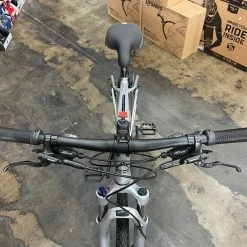 Fuji Traverse 1.3 - Gray 2022 22 Fuji Traverse 1.3 - Gray 2022 -Aventon Shop kyeVNgbzhxKQ5BTOQhXirCRMI