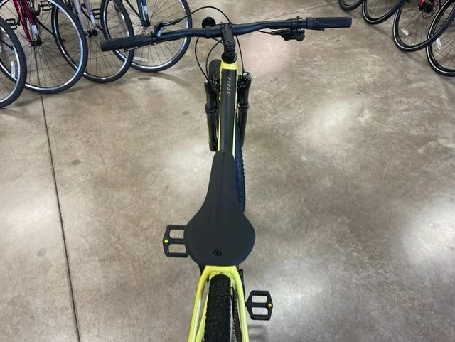 Scott Scale 970 SRAM NX Eagle - Yellow 2022 11 Scott Scale 970 SRAM NX Eagle - Yellow 2022 - Image 9