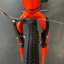 Cannondale Quick 6 Saber Orange 2022 -Aventon Shop lmNO7RvwRWY2QMDMGTIDQZg4M