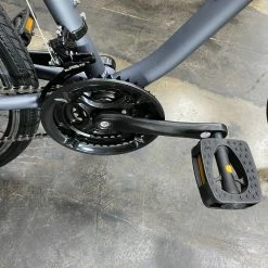 Retrospec Barron Comfort Hybrid Bike 21-Speed - Graphite 2022 -Aventon Shop mjVUUmmfRS9FvycuFMFUfEl3Y