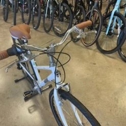 Bianchi Siena Dama Altus Hybrid - White 2022 23 Bianchi Siena Dama Altus Hybrid - White 2022 -Aventon Shop qX3p sArBao7Tco87eyiMP9cI