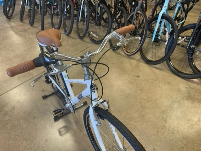 Bianchi Siena Dama Altus Hybrid - White 2022 9 Bianchi Siena Dama Altus Hybrid - White 2022 - Image 7