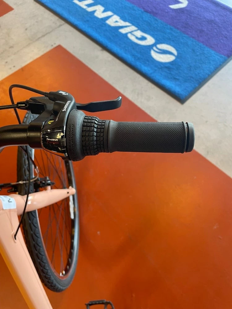 Batch Bicycles Batch Step-Thru Comfort Bike 7 Batch Bicycles Batch Step-Thru Comfort Bike - Image 6