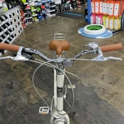 Retrospec Venus Step-Thru City Bike 7-Speed - Eggshell 2022 -Aventon Shop rO5Wnhad0RshjCJsUV9QH22yI