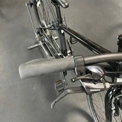 Cannondale Quick 6 Black 2022 -Aventon Shop slqyZtY6XZoSG5p7l 5LauV6Q