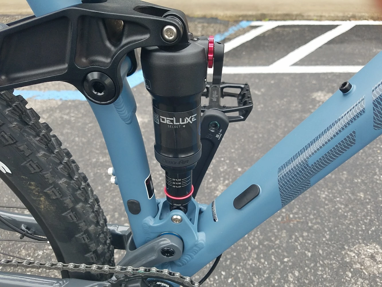 Fuji Outland 29 1.1 Full Suspension Mountain Bike - Satin Slate Gray 2022 10 Fuji Outland 29 1.1 Full Suspension Mountain Bike - Satin Slate Gray 2022 - Image 8