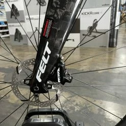 Felt IA Advanced 105 - Chartreuse Geo 2022 -Aventon Shop yXdX5fJCxQn TnPsTgGFhTNkw