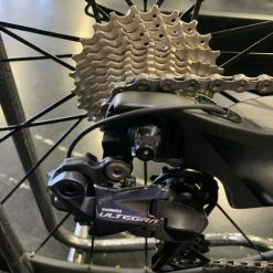 Ventum One Shimano Ultegra Di2 11 Speed - Black 2020 14 Ventum One Shimano Ultegra Di2 11 Speed - Black 2020 -Aventon Shop z96Gus4KvSV5s1xmyJJ GkJLg