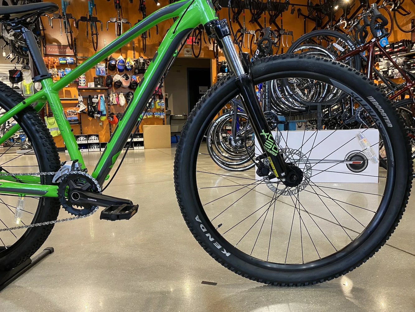 Scott Aspect 950 Shimano Altus - Green 2021 4 Scott Aspect 950 Shimano Altus - Green 2021 - Image 2